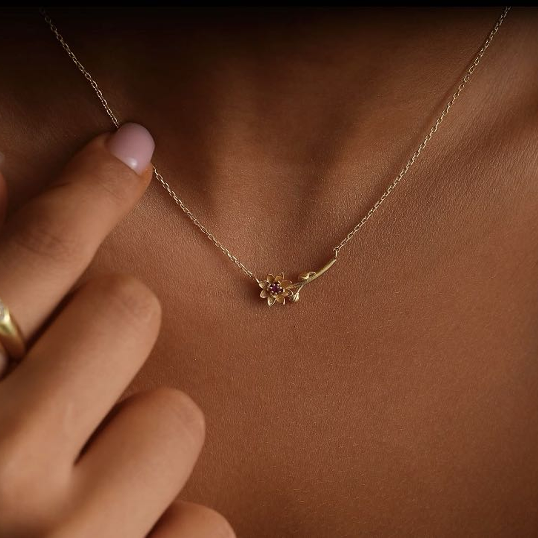 Customizable Birth Flower Necklace