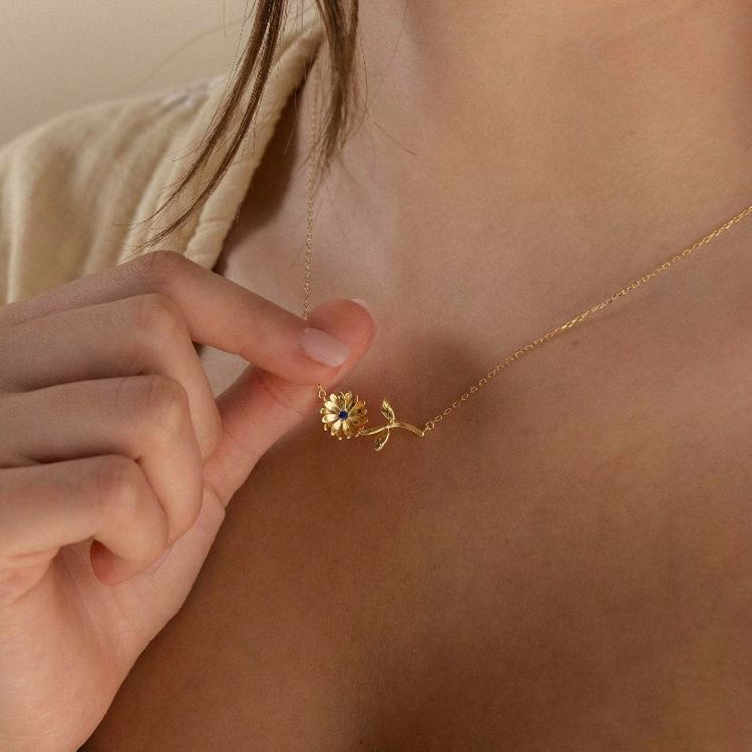 Customizable Birth Flower Necklace
